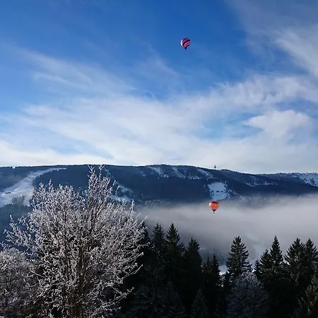 アパート Haus Ellbrunn フィルツモース