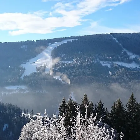 Haus Ellbrunn アパート